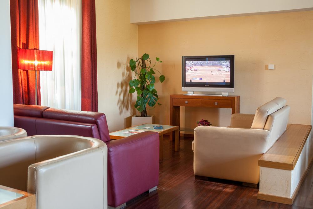Sala de estar Hotel do Lago en Braga
